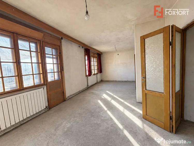 Apartament cu 7 camere decomandat în Olimpia-Stadion