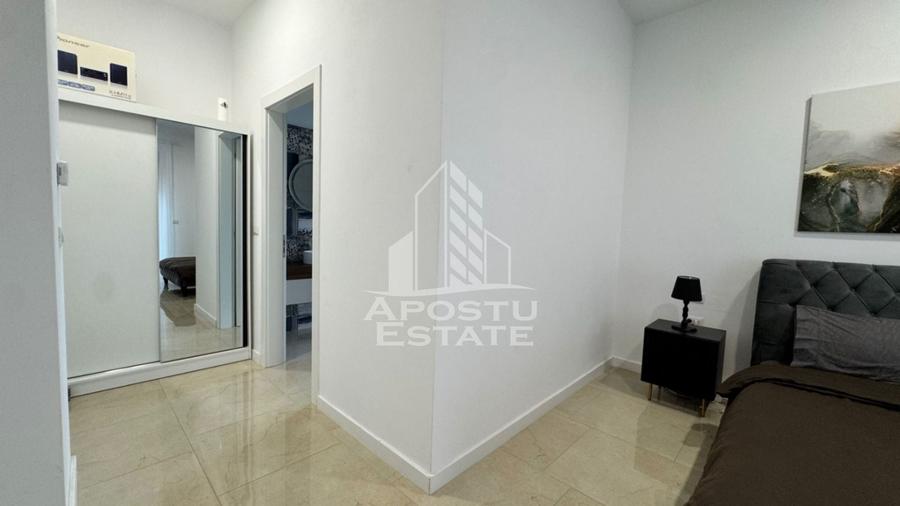 Apartament cu 4 camere decomandat, mobilat în Torontalului