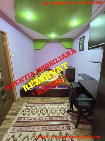 Apartament cu 2 camere semidecomandat în Craiovei