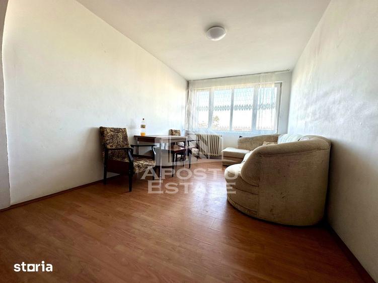 Apartament cu 3 camere semidecomandat, mobilat în Iosefin