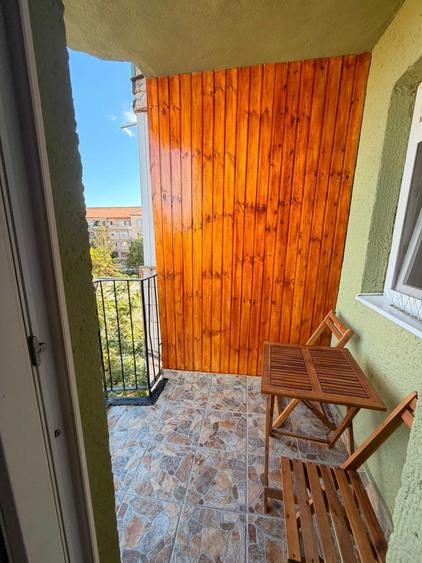 Proprietar, inchiriez apartament 1 camera recent renovat, cartierul Iosia - 2