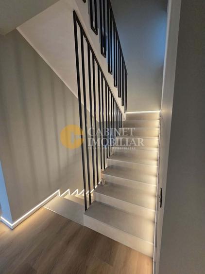 Duplex cu 3 camere cu Canalizare în Miroslava