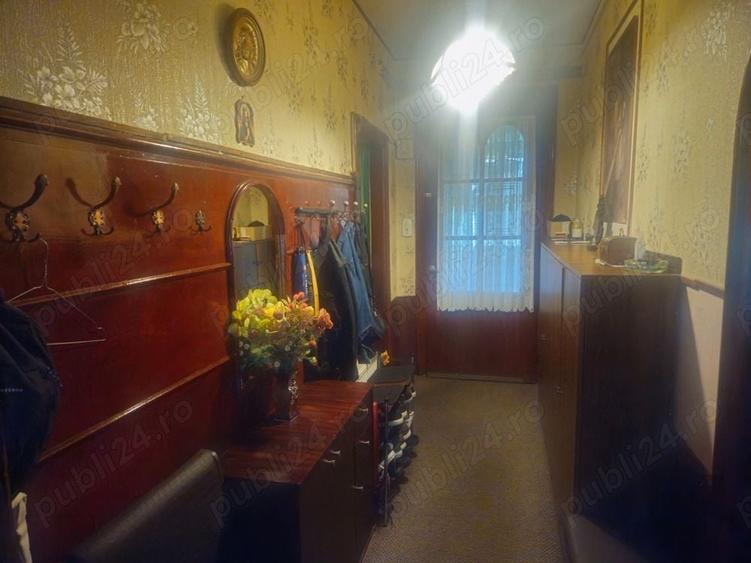 Apartament cu 4 camere în P-ța Maria