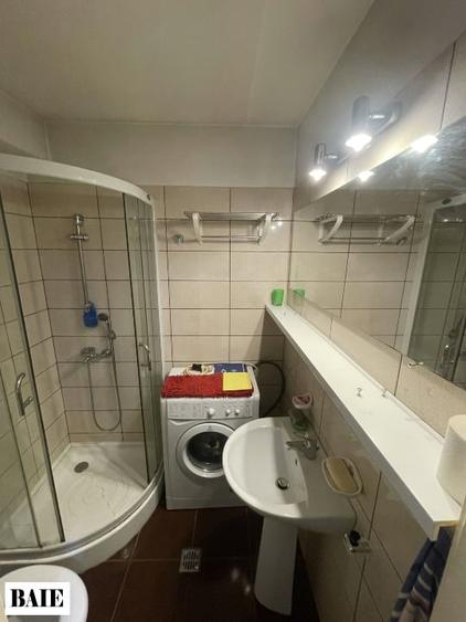 Apartament cu 2 camere semidecomandat, mobilat în Cișmigiu