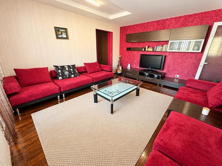 Apartament cu 2 camere semidecomandat, mobilat în Cetate