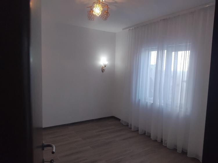 Casă individuală cu 3 camere cu Teren 150 Mp în Exterior Vest