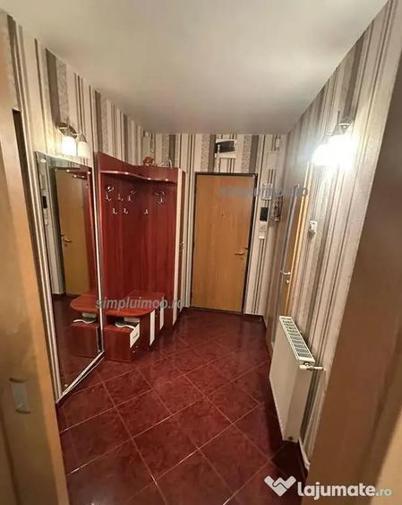 Apartament cu 4 camere decomandat în Titan