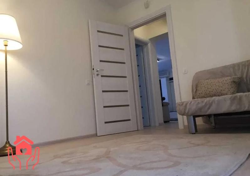 Apartament cu 3 camere semidecomandat, mobilat în Primăverii