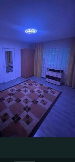 Apartament cu 2 camere semidecomandat în Astra