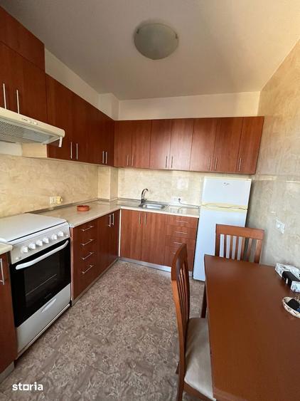 Apartament cu 3 camere semidecomandat, mobilat în Dorobanți