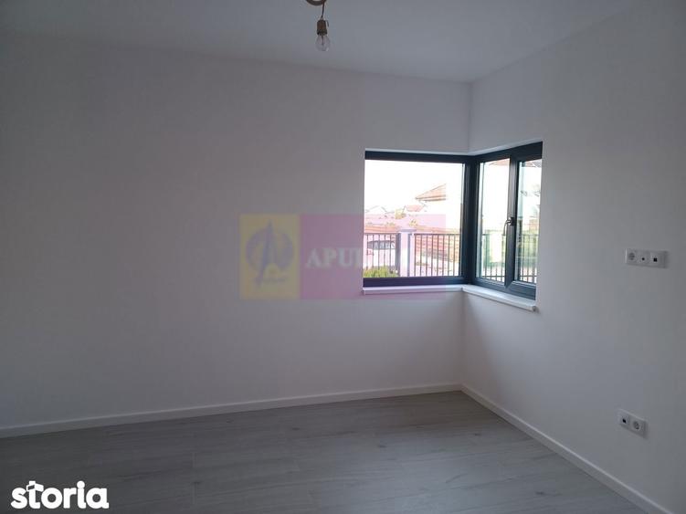 Casă cu 4 camere cu Teren 505 Mp în Săbăreni
