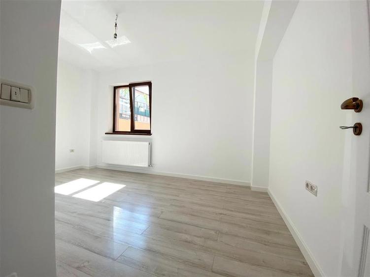 Apartament cu 2 camere decomandat în Tătărași — fotografia 2