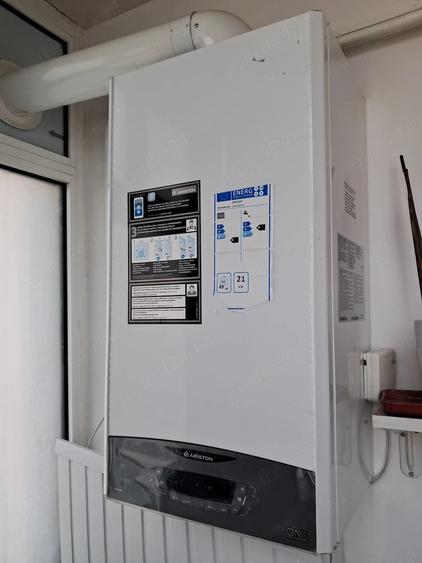 Apartament cu 3 camere decomandat în Vest