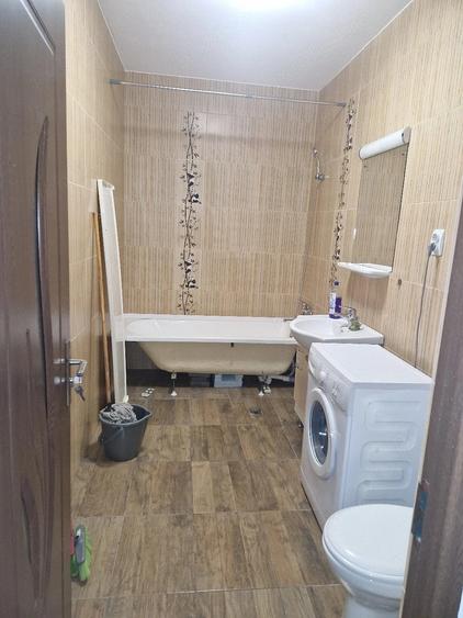 Apartament cu 2 camere decomandat în Florești