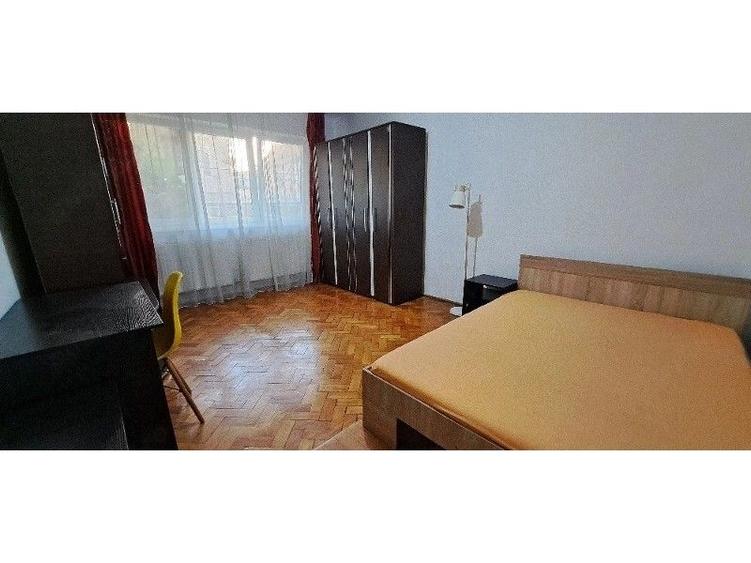 Garsonieră decomandată în Take Ionescu