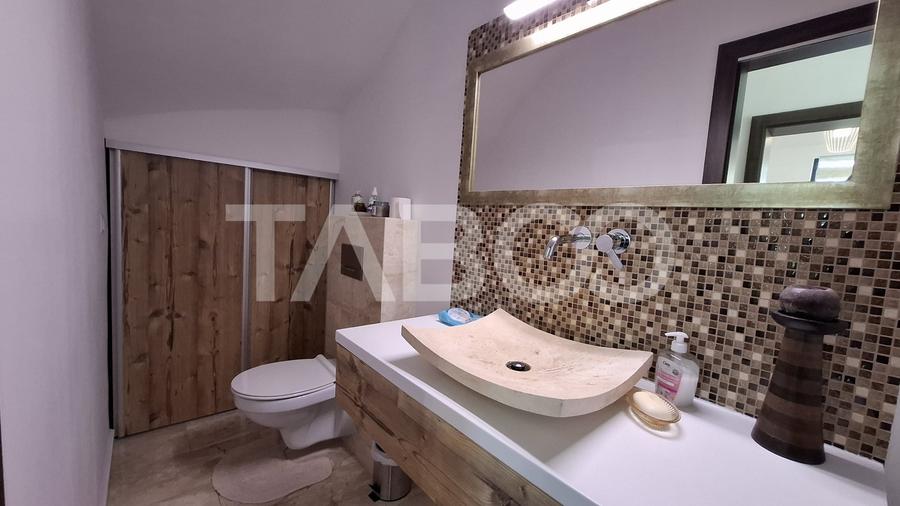 Duplex cu 5 camere cu Canalizare în Șelimbăr
