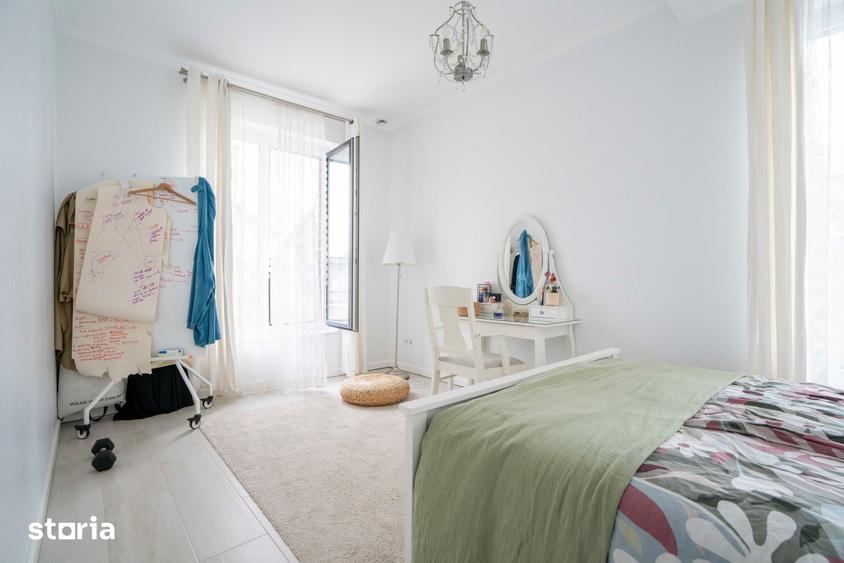 Casă cu 4 camere cu Teren 487 Mp în Sânmartin