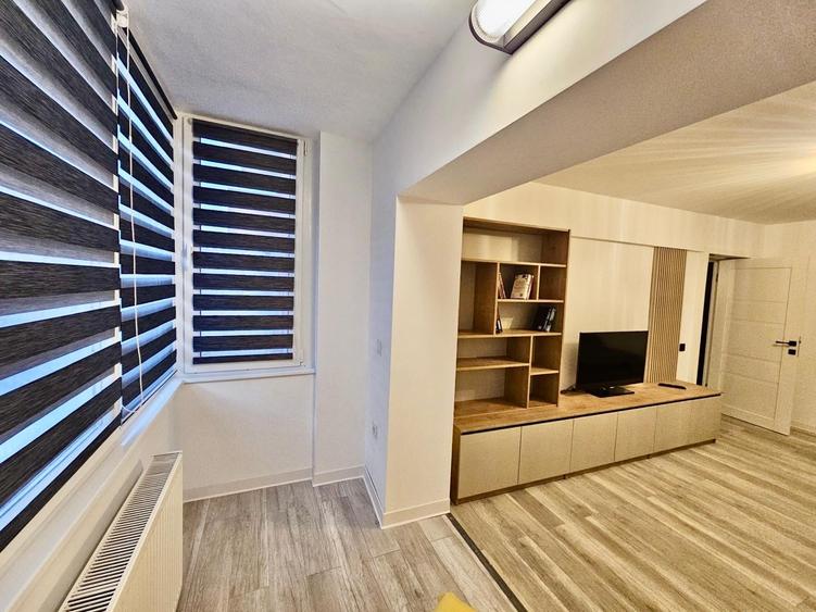 Apartament cu 2 camere decomandat în Decebal