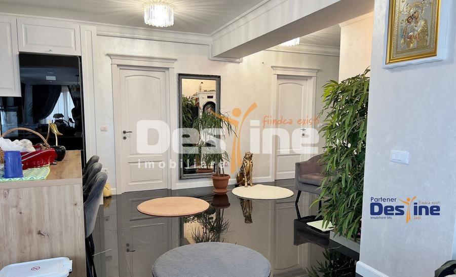 Apartament cu 3 camere decomandat, mobilat în Bucium