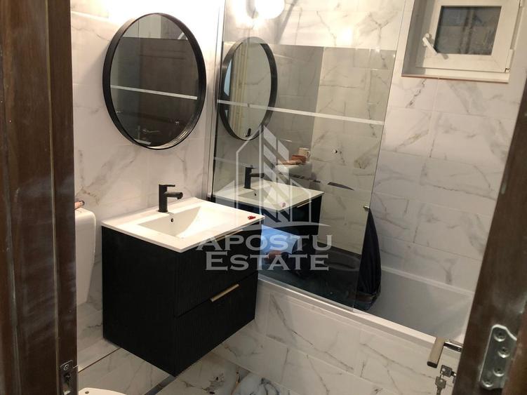 Apartament cu 4 camere semidecomandat în Circumvalațiunii