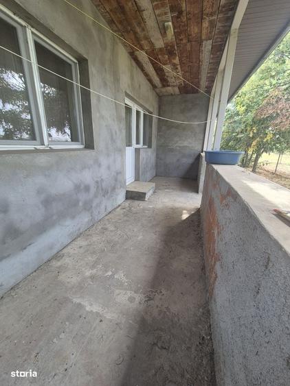 Casă cu 4 camere în Popești