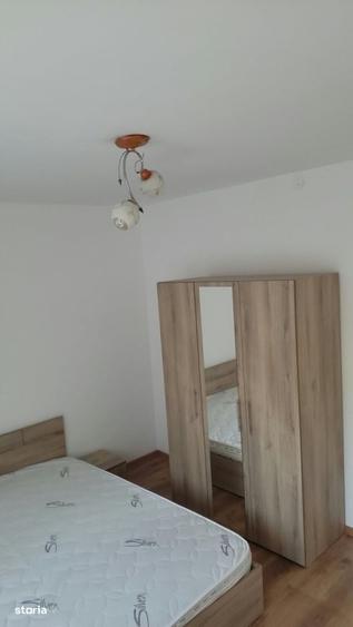 Apartament cu 3 camere decomandat în Virtuții