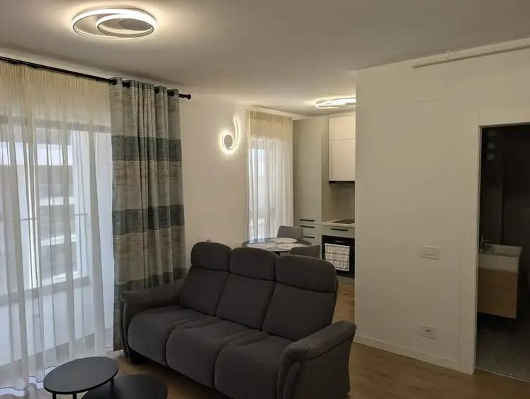 Apartament cu 2 camere decomandat, mobilat în Barbu Văcărescu