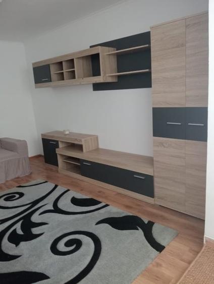 Garsonieră decomandată, mobilată în Central