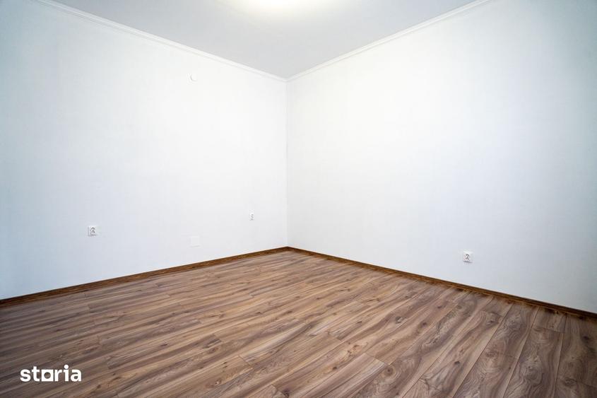 Casă cu 2 camere cu Teren 50 Mp în Sânmartin