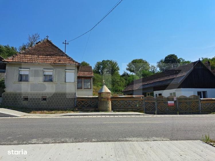 Casă cu 4 camere în Mărișelu