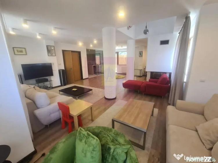Casă cu 7 camere cu Teren 552 Mp în Cioplea