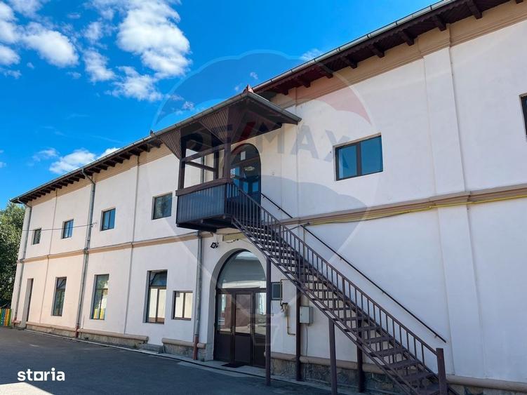 Spațiu comercial, de 200 mp, în Central