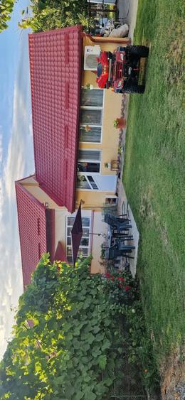 Casă cu 3 camere cu Teren 1400 Mp în Șimian