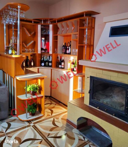 Casă cu 5 camere cu Teren 1200 Mp în Moacșa