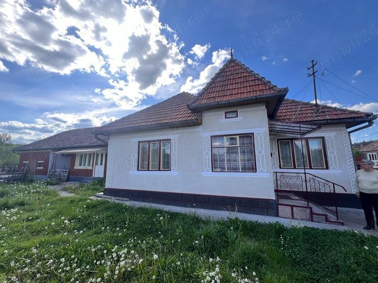 Casă cu 2 camere cu Teren 416 Mp în Luna