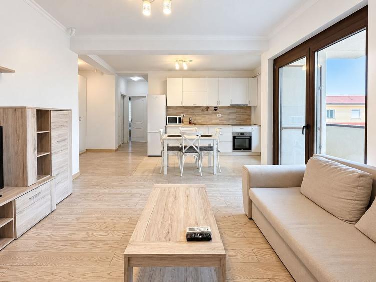Apartament cu 3 camere semidecomandat, mobilat în Giroc