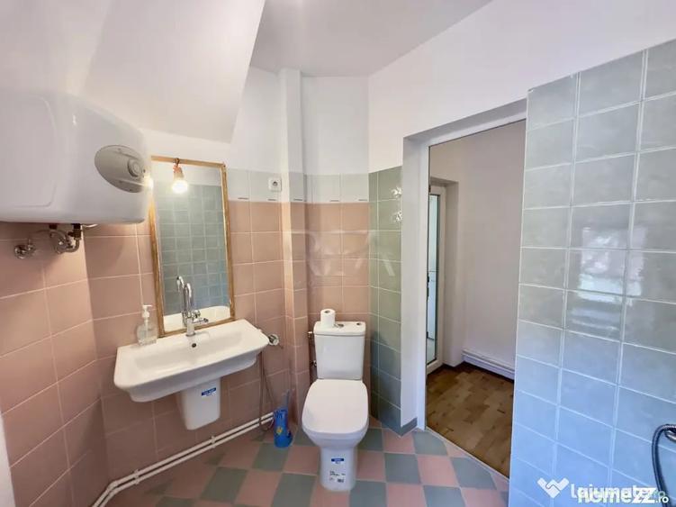Apartament cu 3 camere decomandat în Capitale