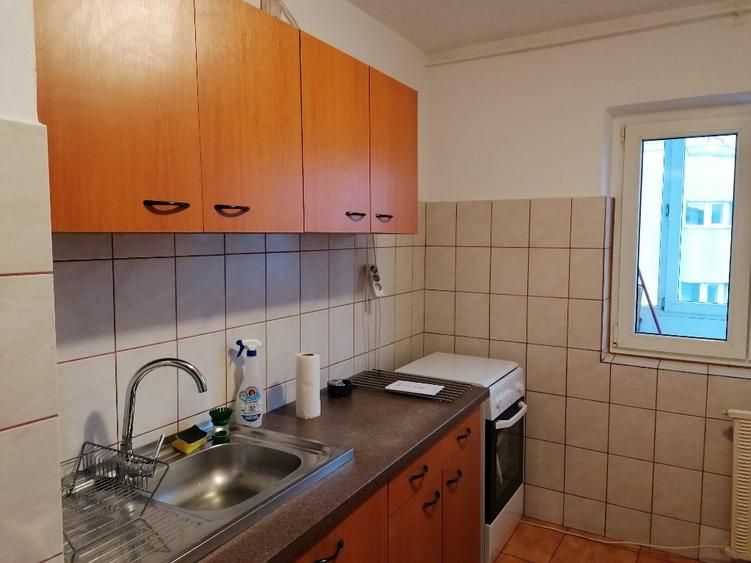 Apartament cu 2 camere decomandat în Aviației