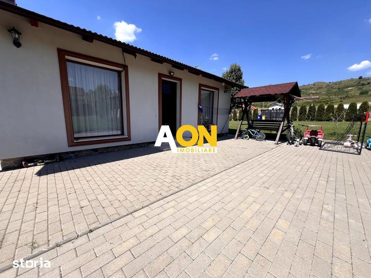 Casă cu 4 camere cu Teren 2000 Mp în Ciugud