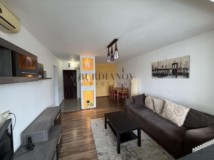Apartament cu 2 camere decomandat în Central