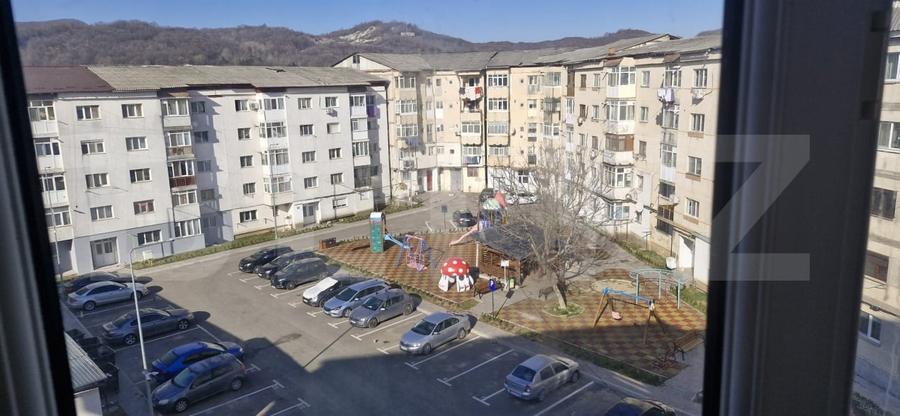 Apartament 3 camere, 67 mp, zonă centrală - 1