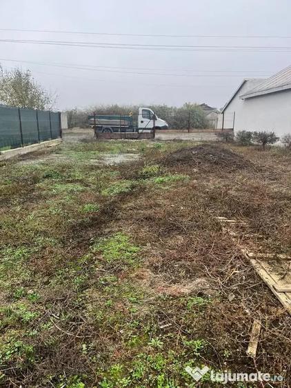 Teren de 1608 mp, în Poiana