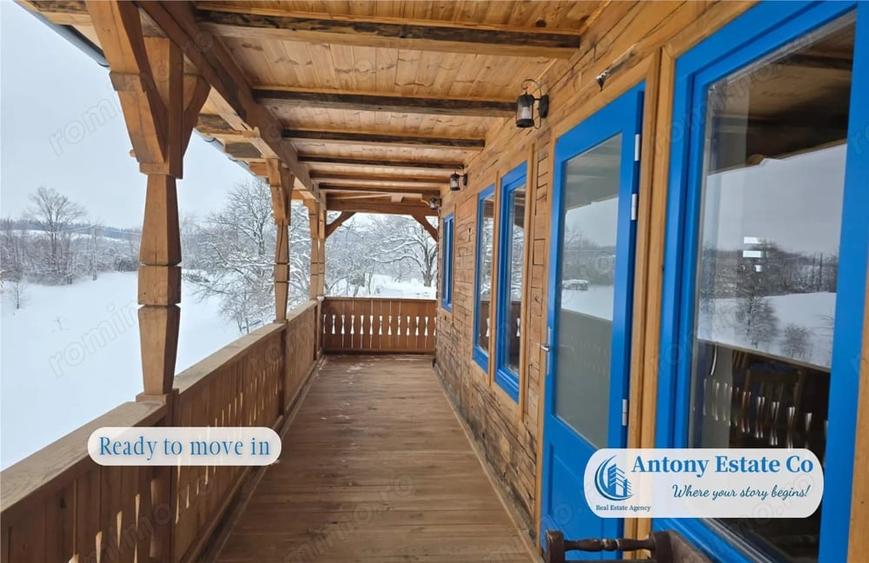 Casă cu 3 camere cu Teren 28000 Mp în Roșia