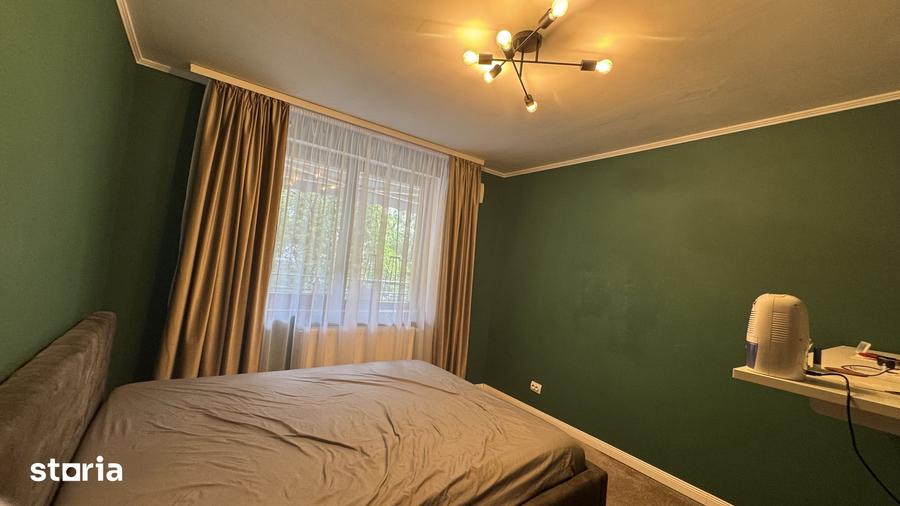 Apartament cu 4 camere decomandat în Central