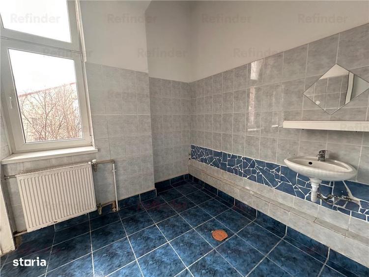 Casă cu Teren 629 Mp în Tineretului