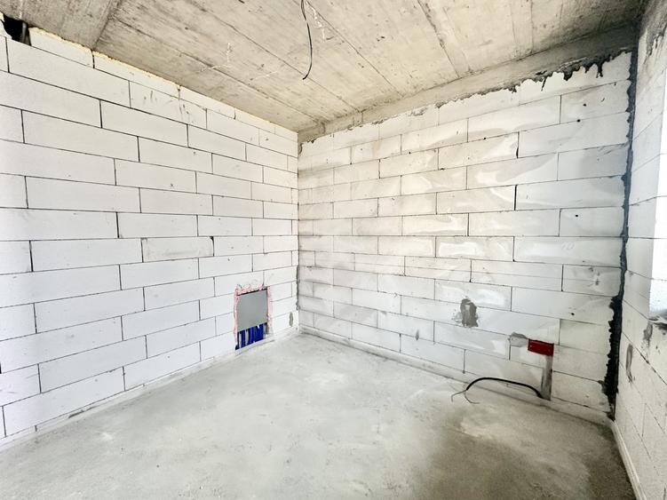 Duplex cu 5 camere cu Canalizare în Moșnița Nouă