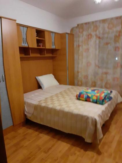 Apartament cu 3 camere decomandat în Calea lui Traian-Sud