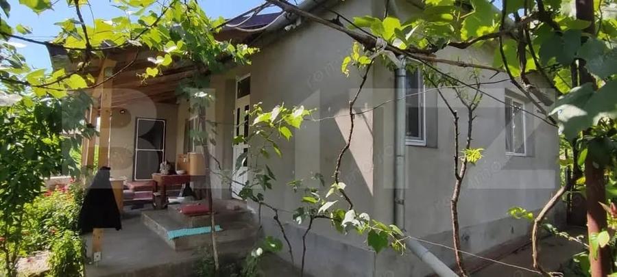 Casa de vanzare in Iclandu Mare 3 camere, teren 2.323 mp, centrala termica - 2