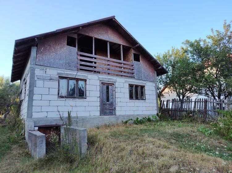 Casă cu 3 camere în Galeșu