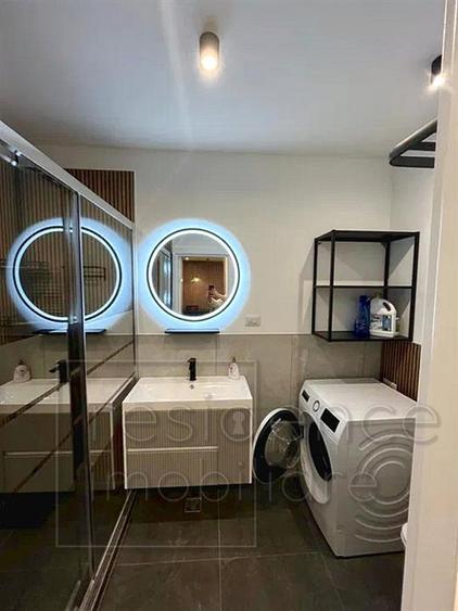 Apartament cu 2 camere semidecomandat, mobilat în Semicentral
